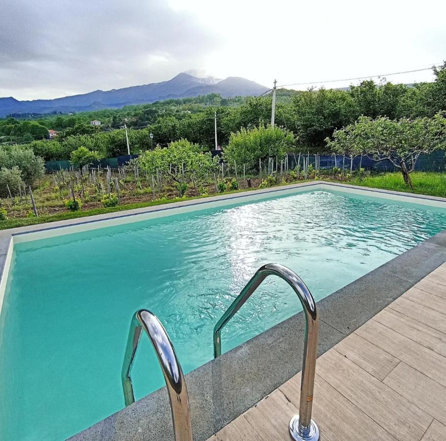 Nake Residenza Artistica Villa Sant'Alfio Bagian luar foto