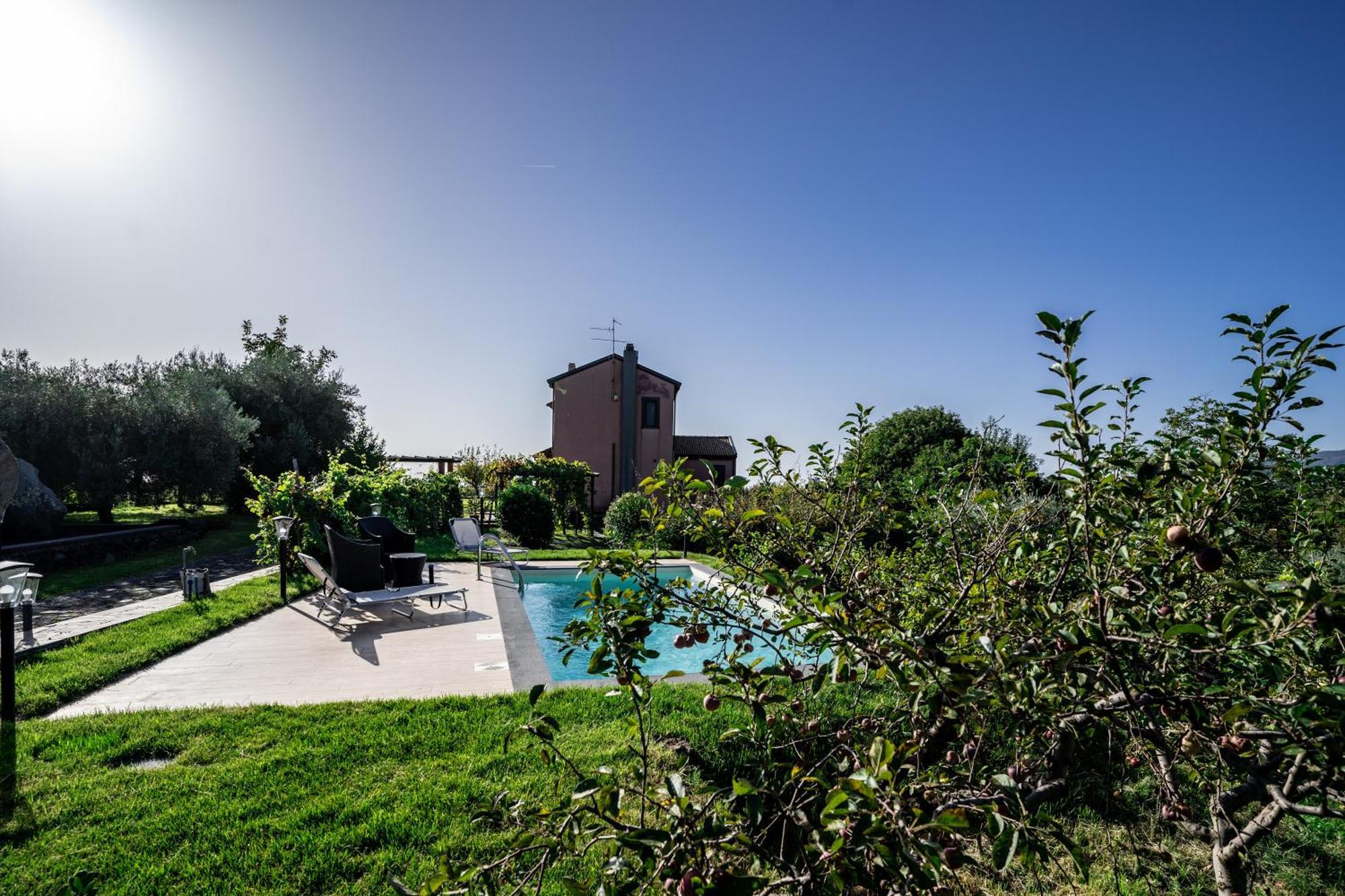 Nake Residenza Artistica Villa Sant'Alfio Bagian luar foto