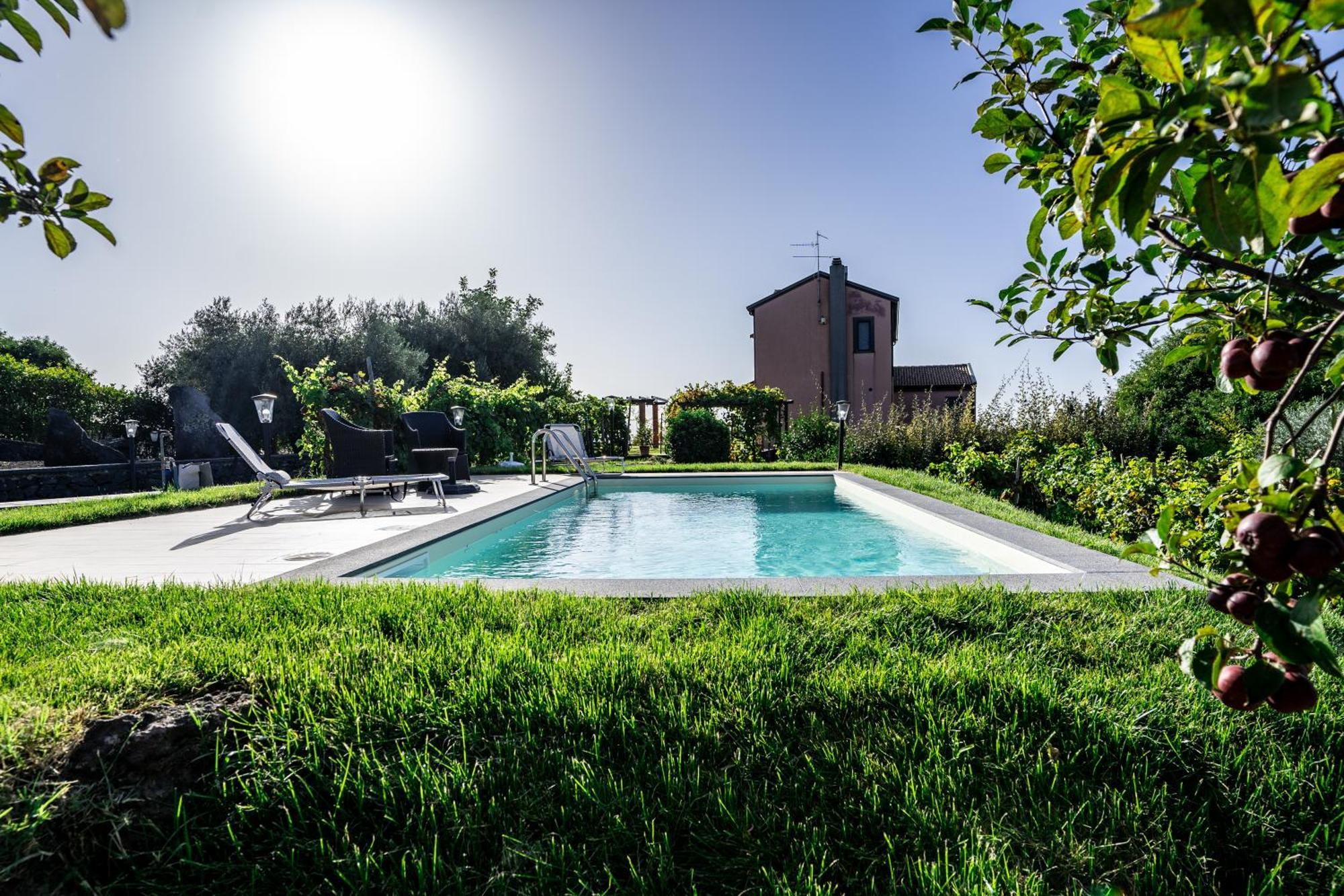 Nake Residenza Artistica Villa Sant'Alfio Bagian luar foto