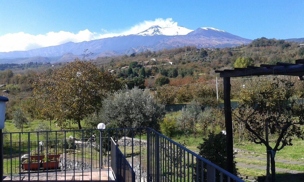 Nake Residenza Artistica Villa Sant'Alfio Bagian luar foto