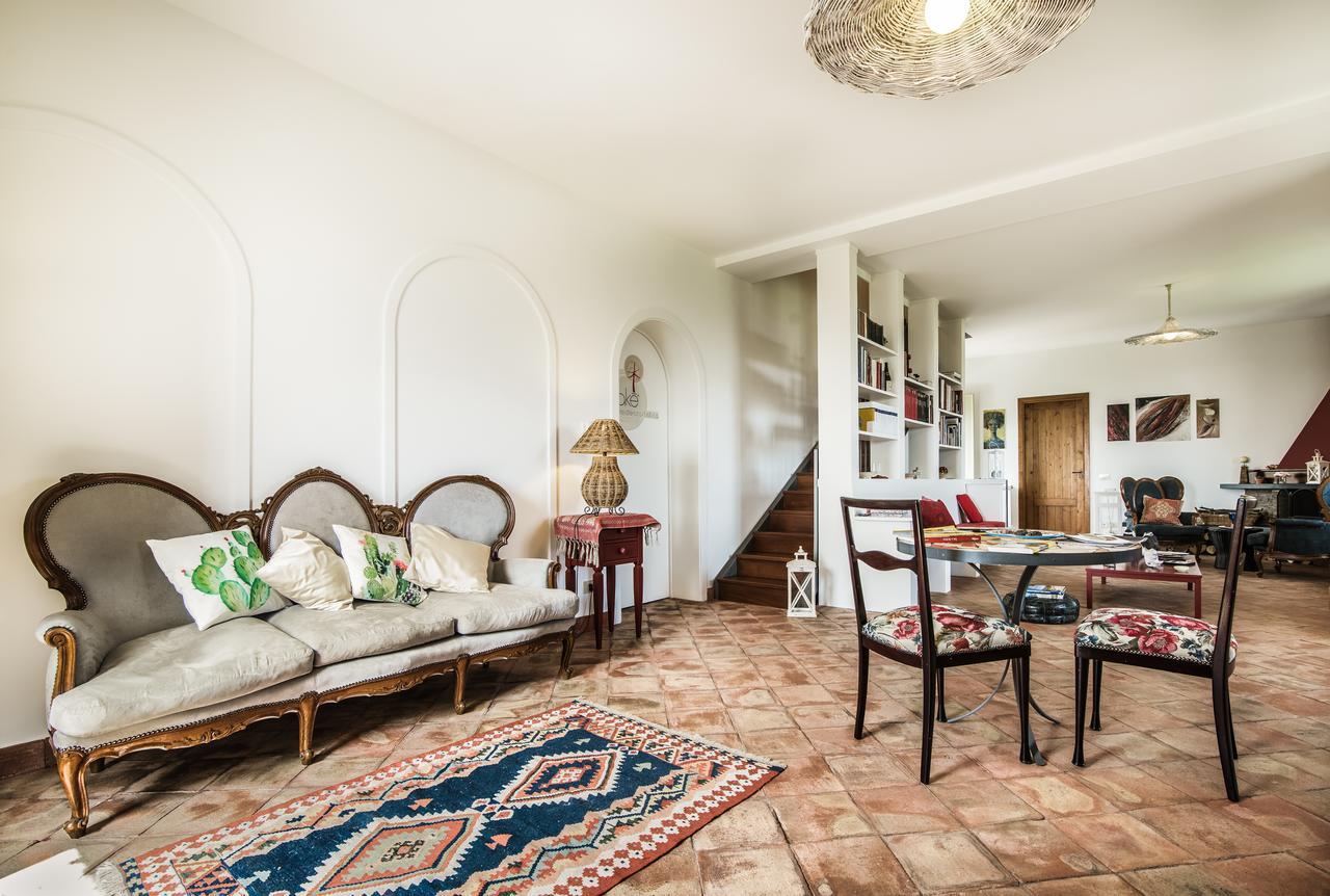 Nake Residenza Artistica Villa Sant'Alfio Bagian luar foto
