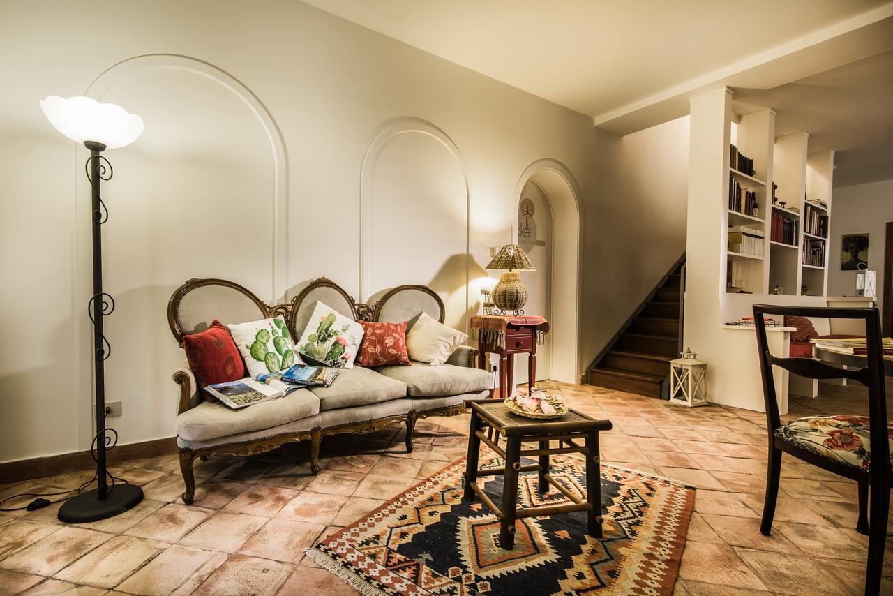 Nake Residenza Artistica Villa Sant'Alfio Bagian luar foto