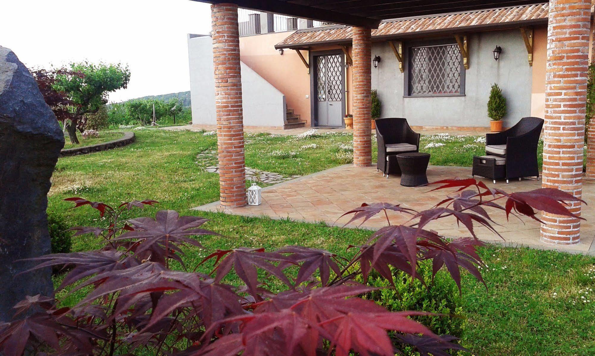 Nake Residenza Artistica Villa Sant'Alfio Bagian luar foto
